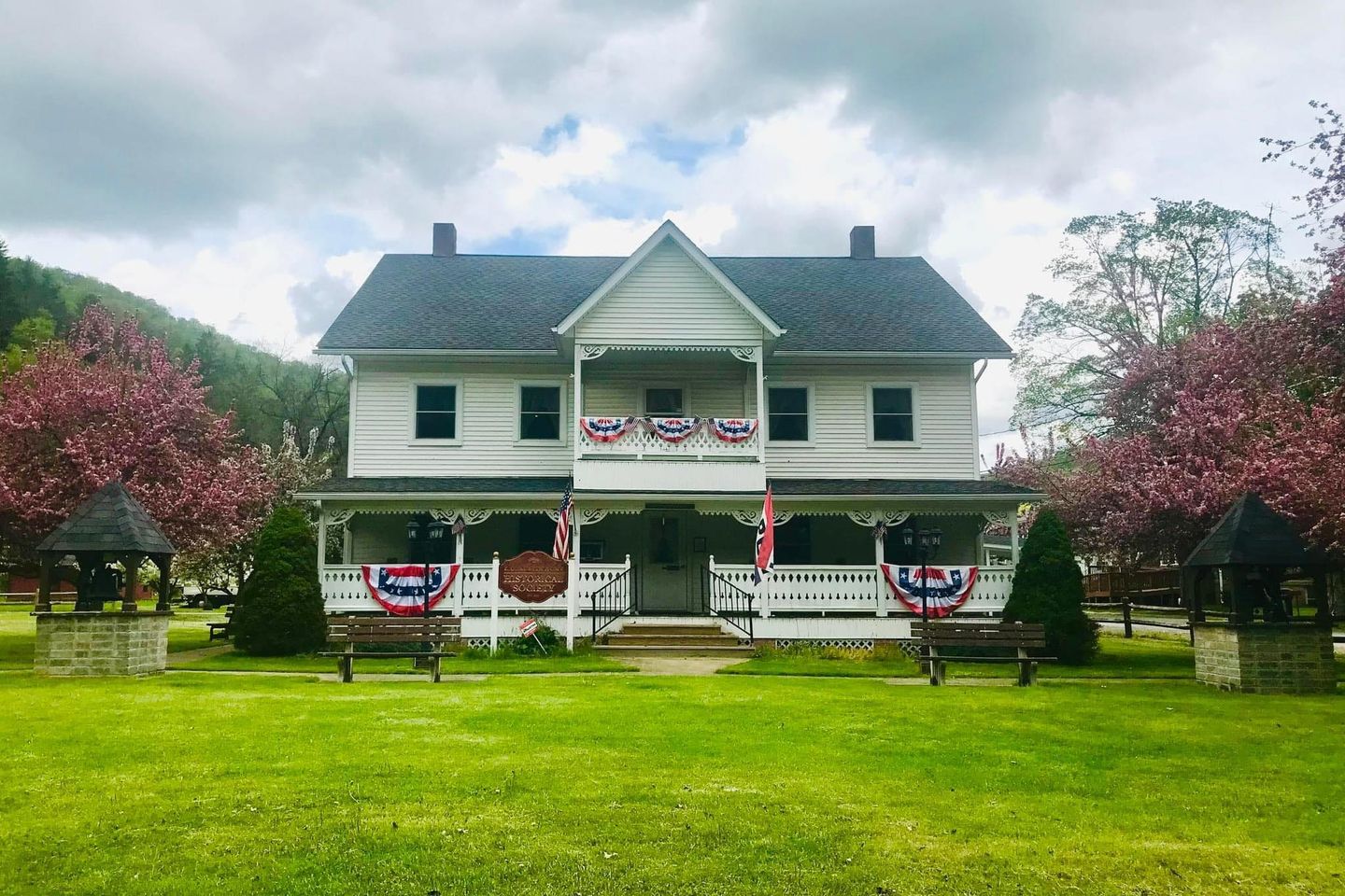 E.O. AUSTIN HOME & HISTORICAL SOCIETY