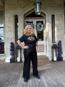 Jennifer Tubbs, Irvin Manor