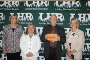 Bob Imhoff accepts Founders Award among state and local representatives